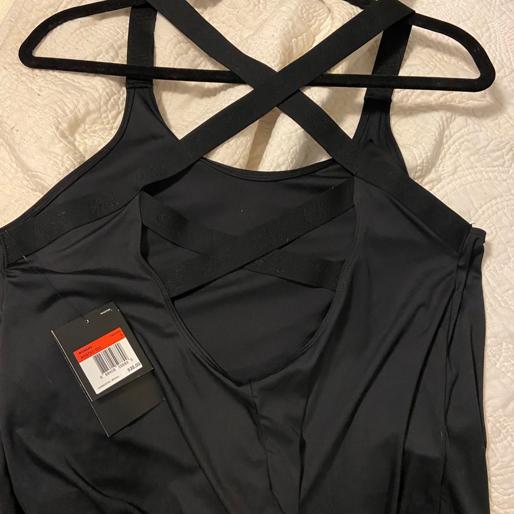 Brand new Nike tank